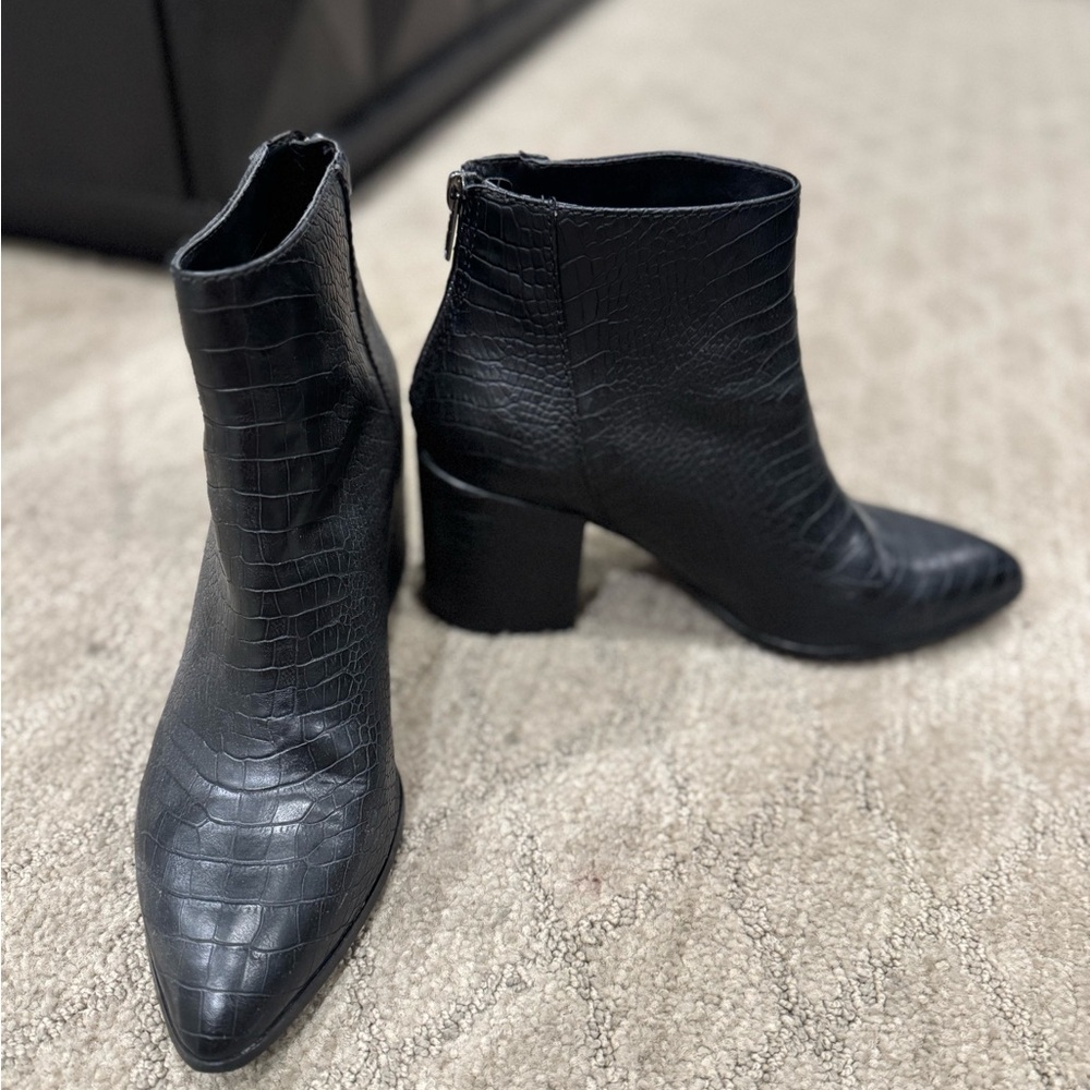 Steve Madden heeled boots
